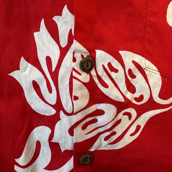 Hilo Hattie Hawaiian Shirt Red White Floral Print Short Sleeve USA Men’s Small - Picture 2 of 6